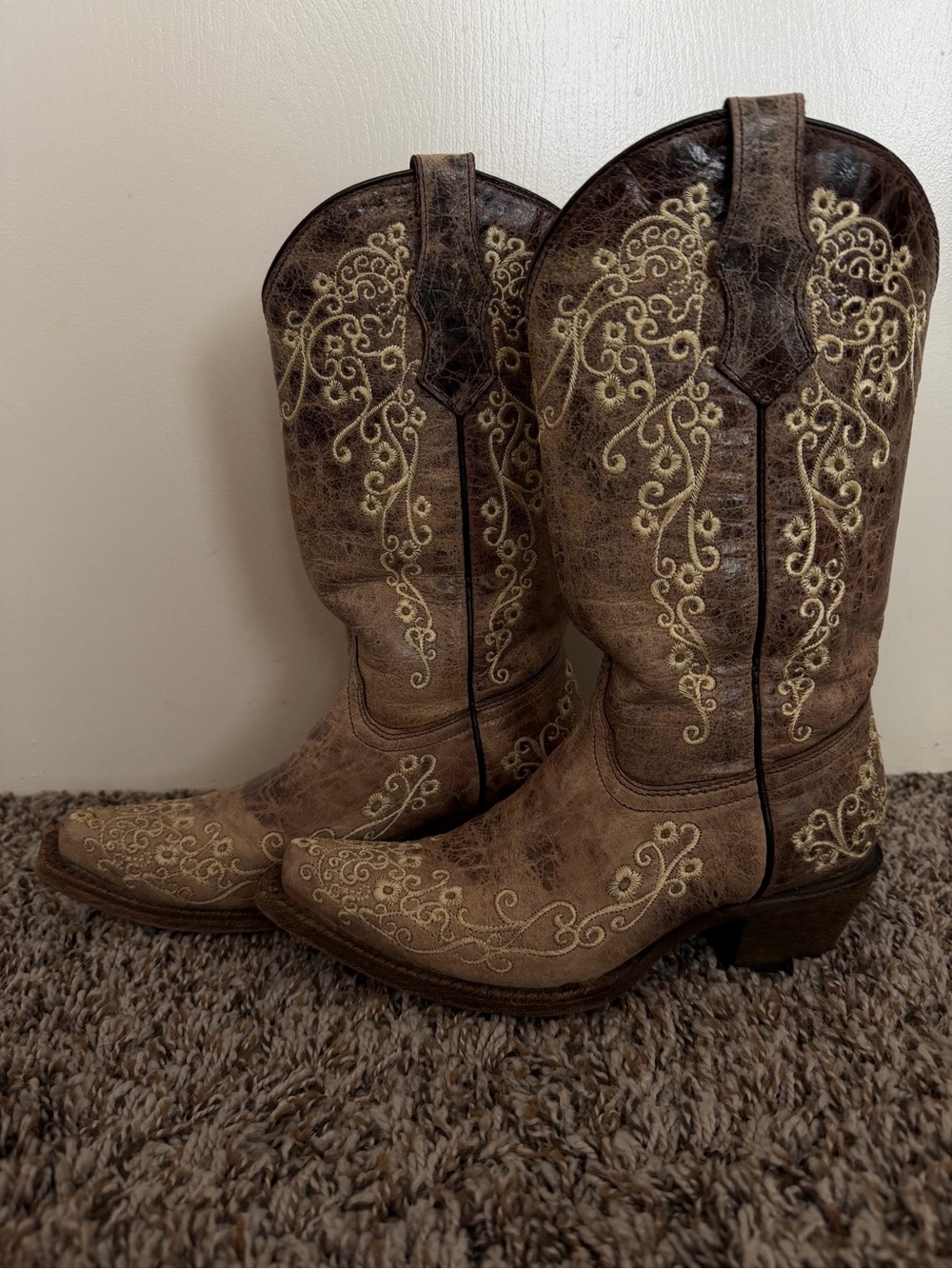 CORRAL GIRLS' SCROLL EMBROIDERY WESTERN BOOTS Size 2 - Picture 3 of 9